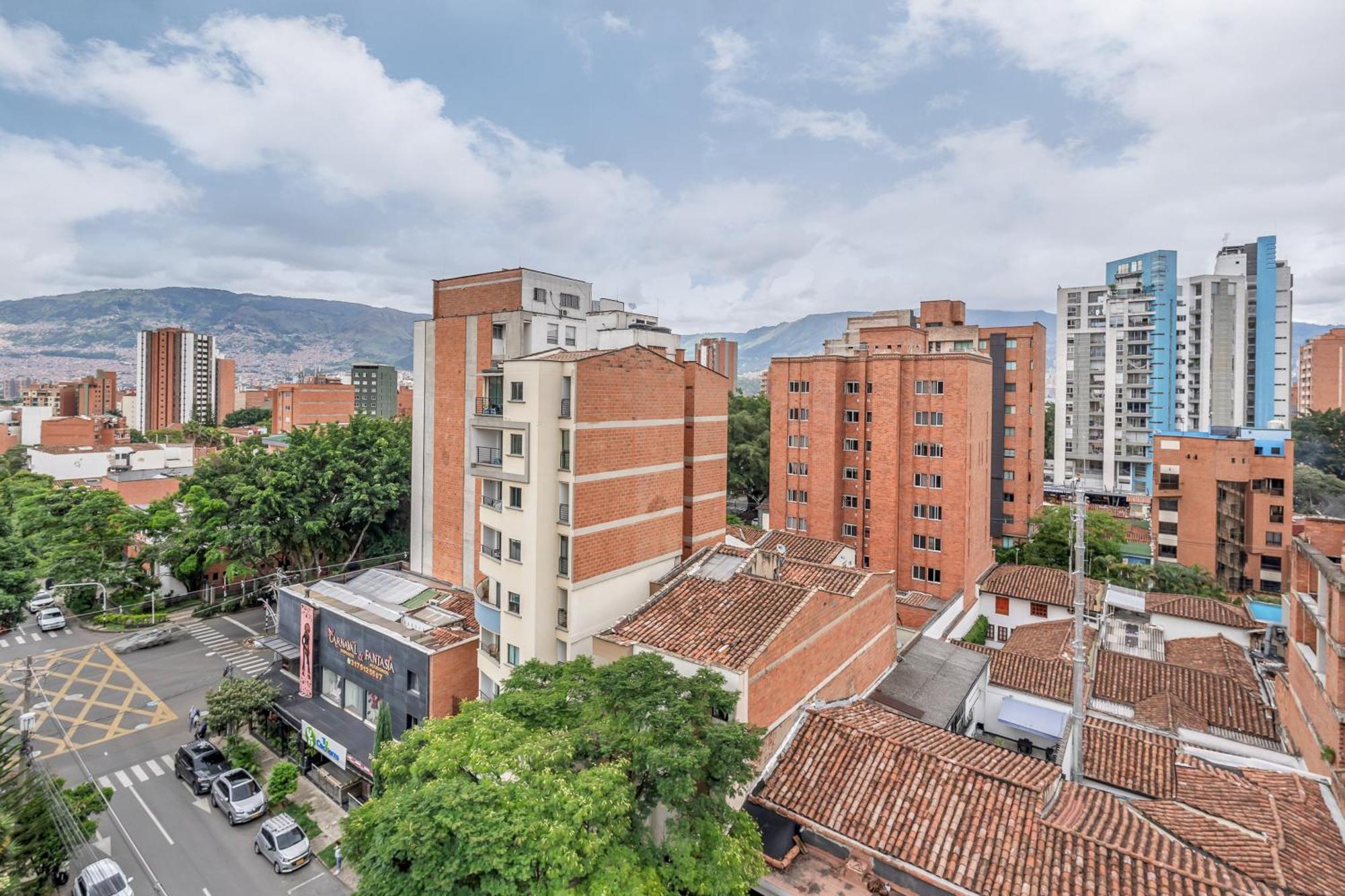 Apartamentos Housy Laureles Medellín Exterior foto